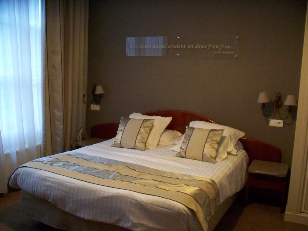 A double bedroom in the Best Western Hermitage Hotel, Montreuil sur Mer, Northern France