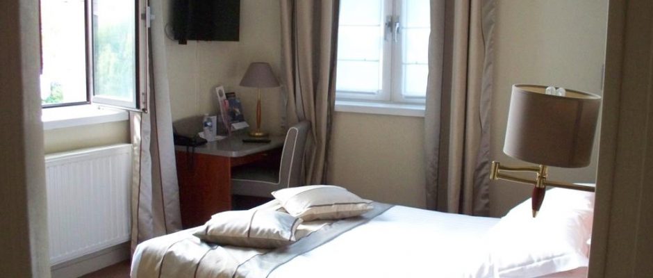 A double bedroom at the Best Western Hermitage, Montreuil sur Mer, Northern France