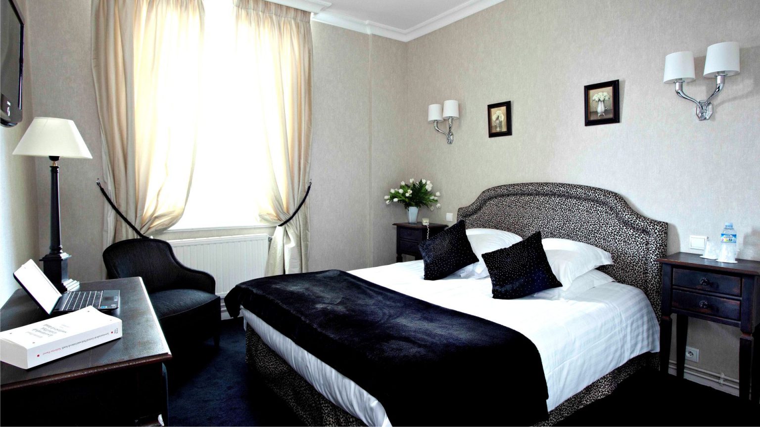A bedroom at Hotel lâ€™Univers, Arras, Northern France