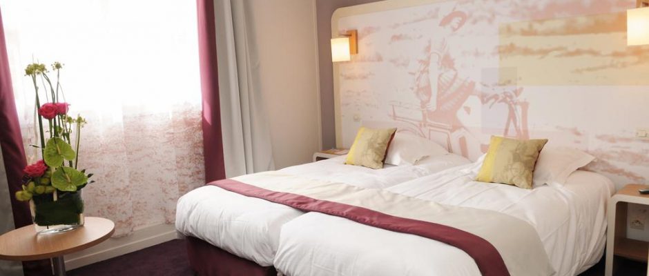 Relax in a twin room at the Red Fox, Le Touquet, Northern France
