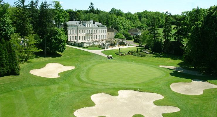Play and stay at Domaine du Vaugouard, south of Paris, France