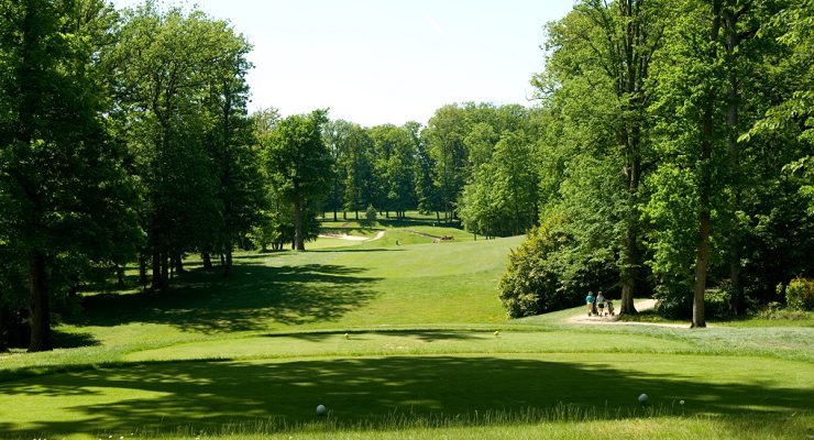 On the tee at Yvelines Golf Club, Versailles, near Paris, France