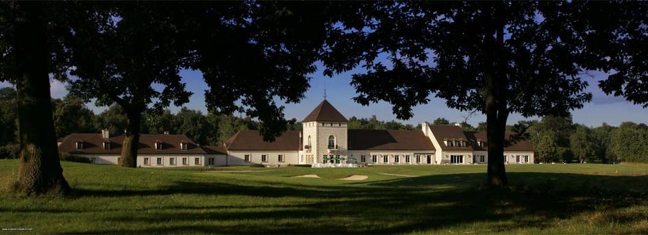 Approaching the clubhouse at Apremont Golf Club, around Paris, France