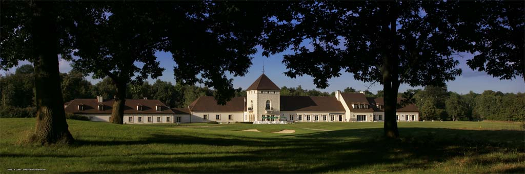 Approaching the clubhouse at Apremont Golf Club, around Paris, France