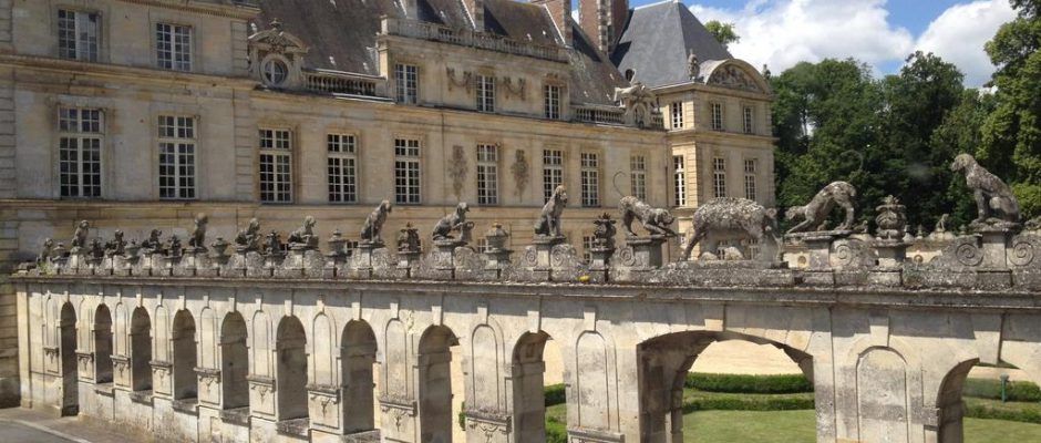 Impressive sculptures at Chateau de Raray golf club, around Paris, France