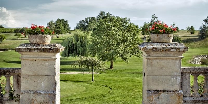 View from the chateau steps a Chateau des Vigiers Golf Resort, Dordogne, France