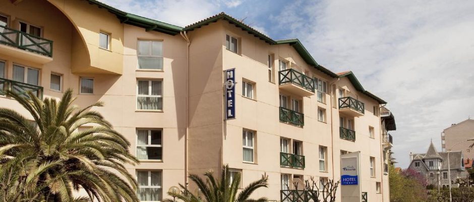 The Escale Oceania Biarritz Hotel is ideally placed in south west France