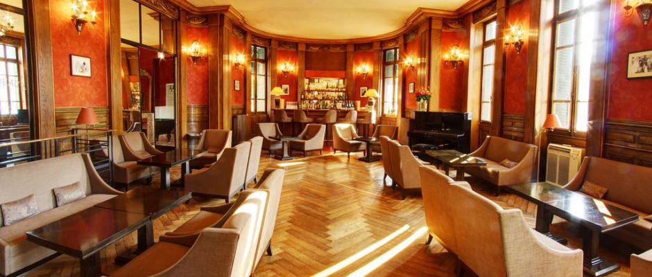 The bar at the Hotel de la Poste, Beaune, Burgundy, France