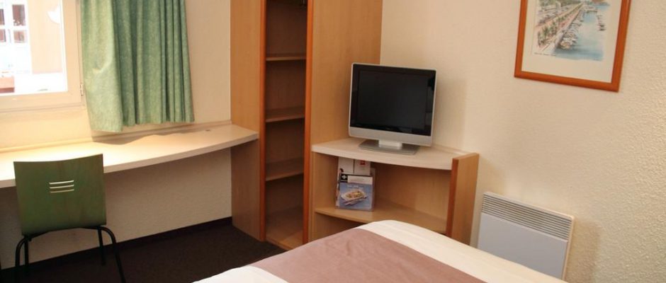 A double bedroom at Hotel Ibis Epernay Centre ville, Champagne, France