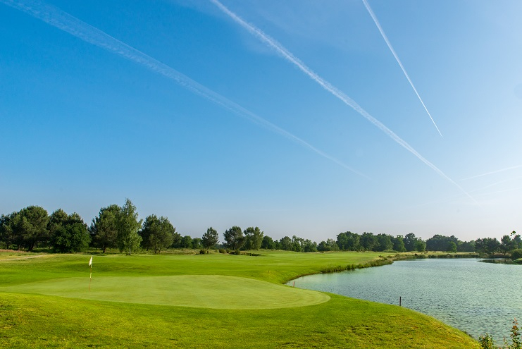 Superb 36 holes at Medoc Golf Club, Bordeaux, south west France