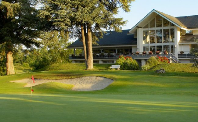 Heading to the clubhouse at Tours Ardree Golf Club, Loire, France