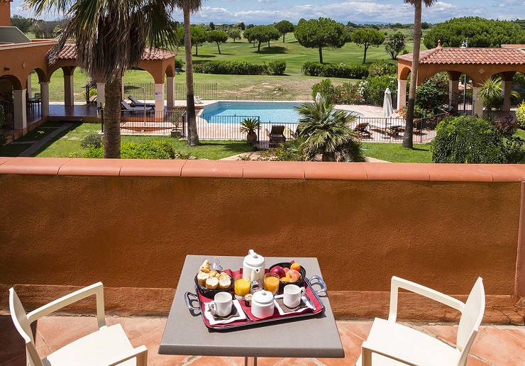 Breakfast at Palmyra Golf Hotel, Cap d'Agde, South of France. Golf Planet Holidays.