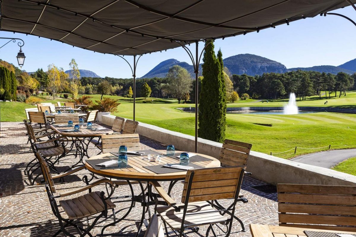 The trattoria at Golf Chateau de Taulane, near Grasse, South of France. Golf Planet Holidays.