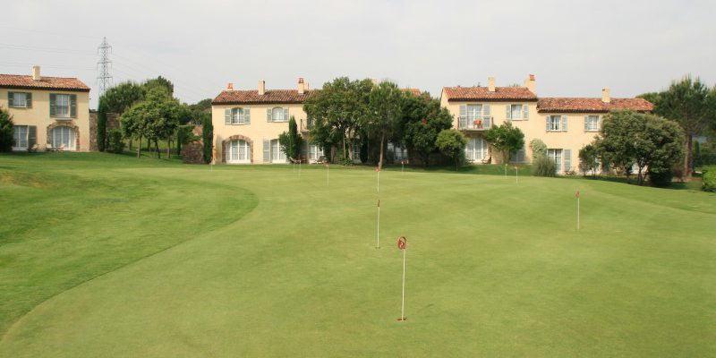 The practice green at Barbaroux Golf Club in Provence, France. Golf Planet Holidays.