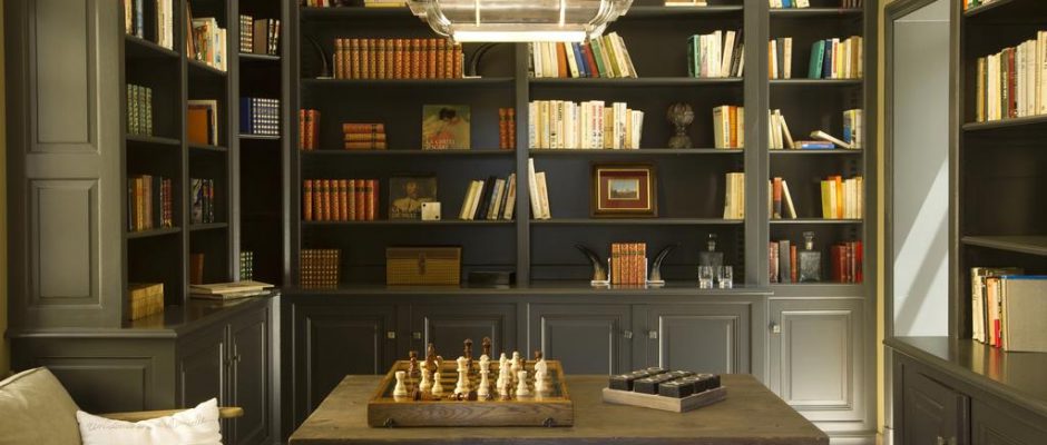 In the library at Domaine de Manville, Les Baux de Provence, France. Golf Planet Holidays.