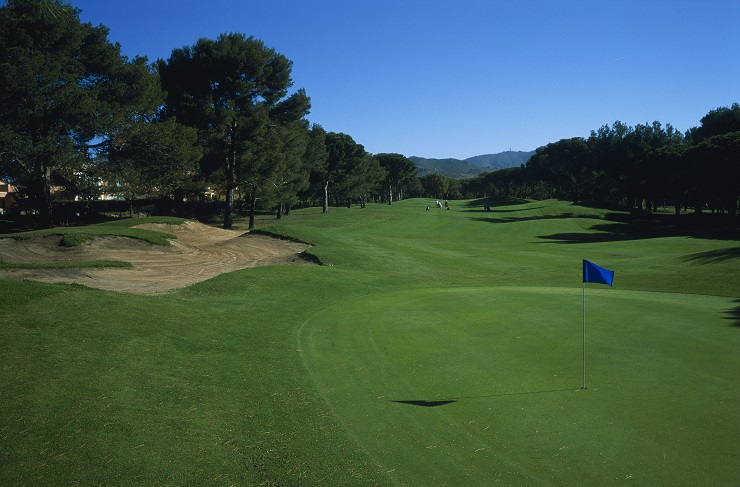 Sunshine at Esterel Golf Club, Valescure, South of France. Golf Planet Holidays.