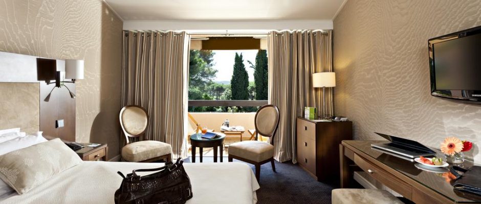 Good accommodation at Najeti Golf Hotel de Valescure, Saint Raphael, South of France. Golf Planet Holidays.