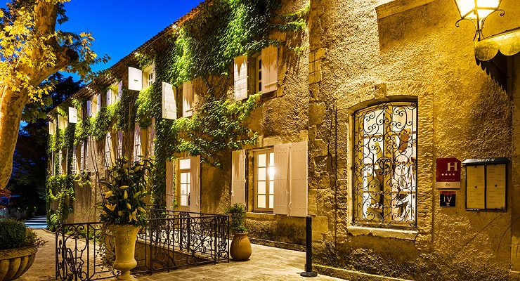 Welcome to Moulin de Vernegues, Mallemort, Provence. Golf Planet Holidays.
