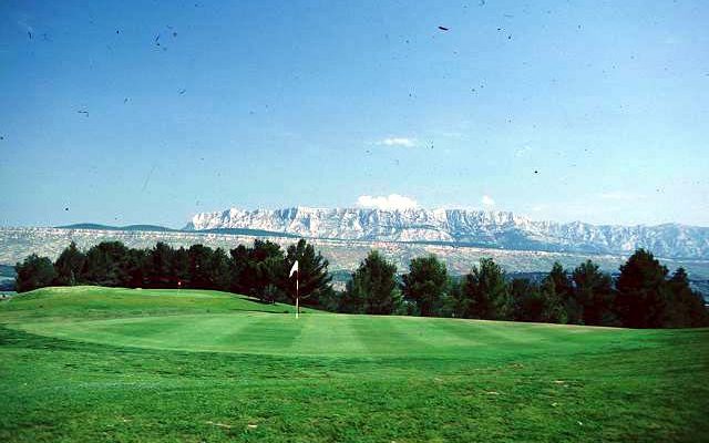 Staggering backdrop at Sainte Victoire Golf Club, south of France, Golf Planet Holidays.