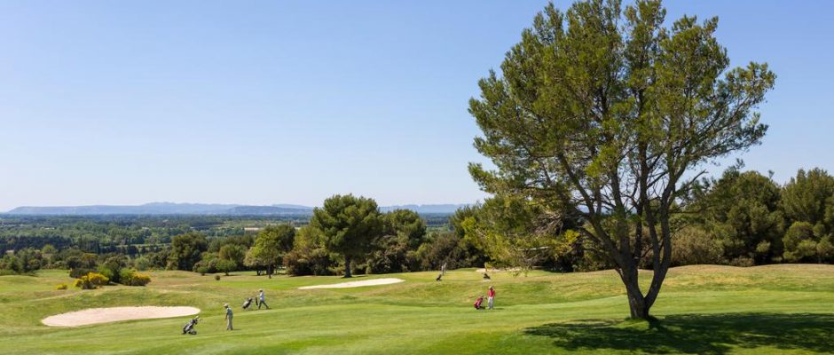 Saumane Golf Club, Fontaine de Vaucluse. Provence. Golf Planet Holidays.