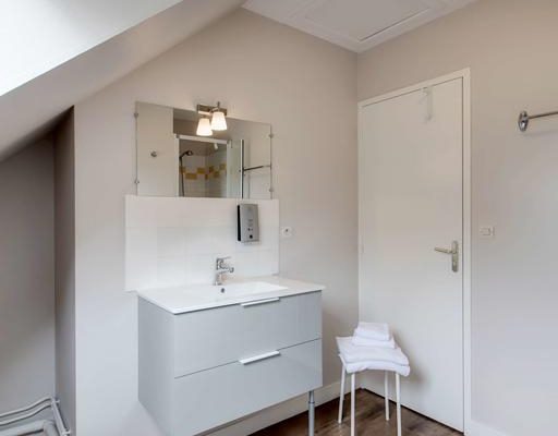 A bathroom at Domaine des Ormes, near St Malo, Brittany, France. Golf Planet Holidays.