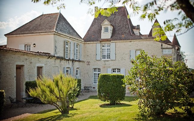 Peace and quiet at Chateau des Vigiers, Dordogne, France. Golf Planet Holidays