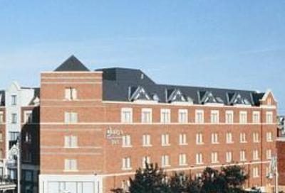 Jurys Inn Custom House, Dublin Hotel, Ireland. Golf Planet Holidays