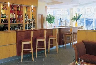 Jurys Inn Custom House, Dublin Hotel, Ireland. Golf Planet Holidays