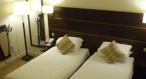 Mercure Edinburgh Princes Street Hotel, Scotland. Golf Planet Holidays