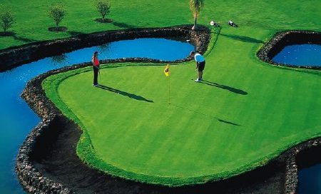 Now how would you approach this green at Amarilla Golf Course, Tenerife?