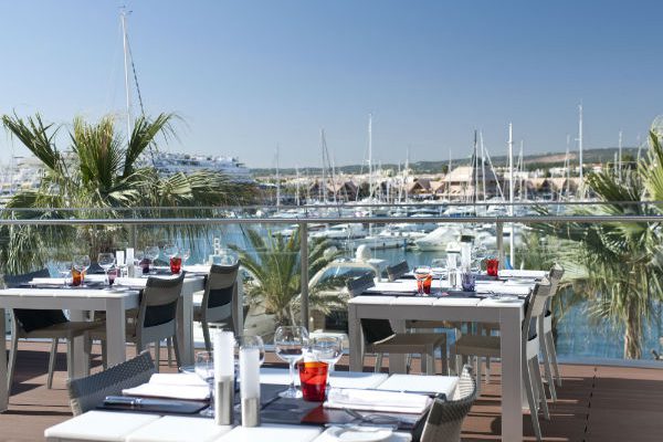 Tivoli Marina ****-8372