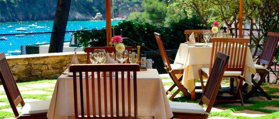 Al fresco dining at Aigua Blava Hotel, Costa Brava, Spain