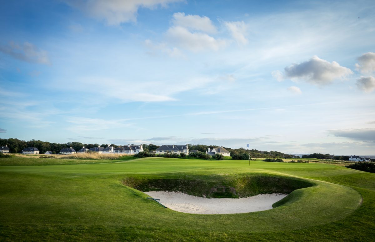 Try a wedge shot over the bunker to this green at Craigelaw Golf Club, East Lothian
