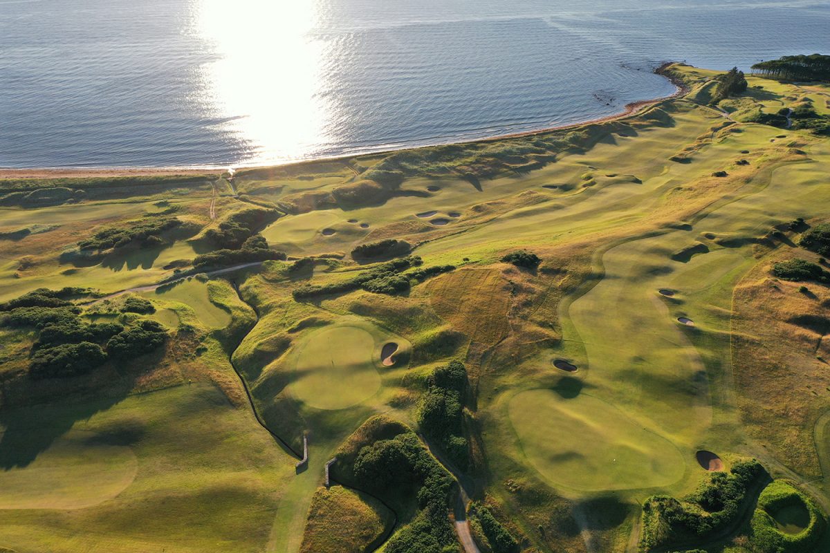 Sun over Kingsbarns Golf Links, St Andrews, Scotland. Golf Planet Holidays