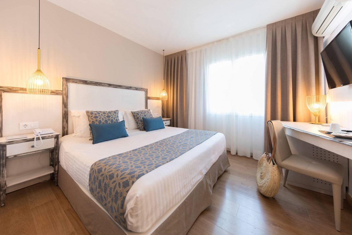 A double bedroom at Park San Jorge Hotel, Platja d'Aro, Spain