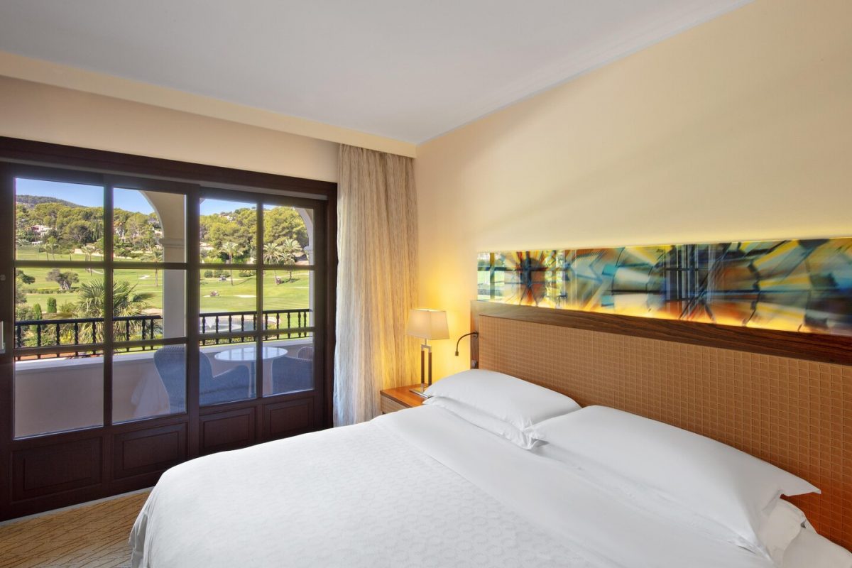 A King Deluxe bedroom at the Sheraton Mallorca Arabella Golf Hotel