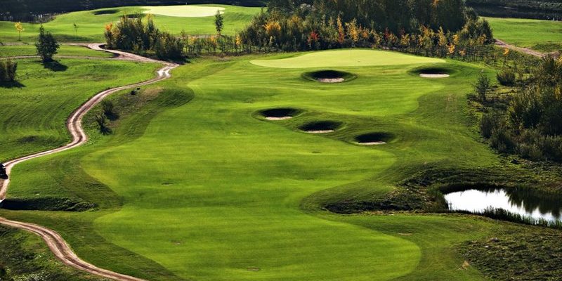 The 11th hole at The V Club, Vilnius, Lithuania. Golf Planet Holidays