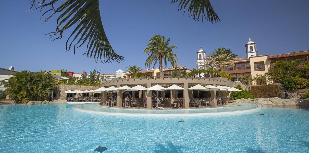 Sunshine pool at Gran Hotel Lopesan Villa del Conde, Gran Canaria