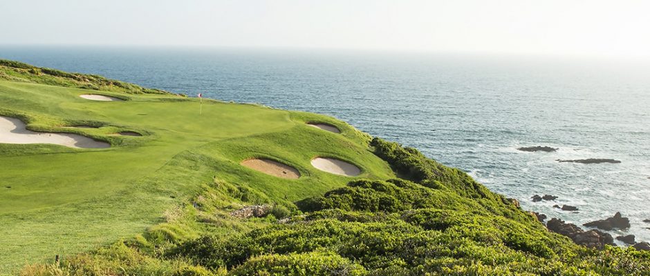 Not for the faint-hearted at Pinnacle Point Golf Club, Mossel Bay, Southern Cape, South Africa. Golf Planet Holidays