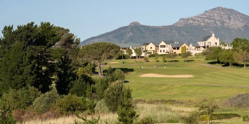 View to the green at Devonvale Golf and Wine Estate, Western Cape, South Africa. Golf Planet Holidays. ©Mark Sampson