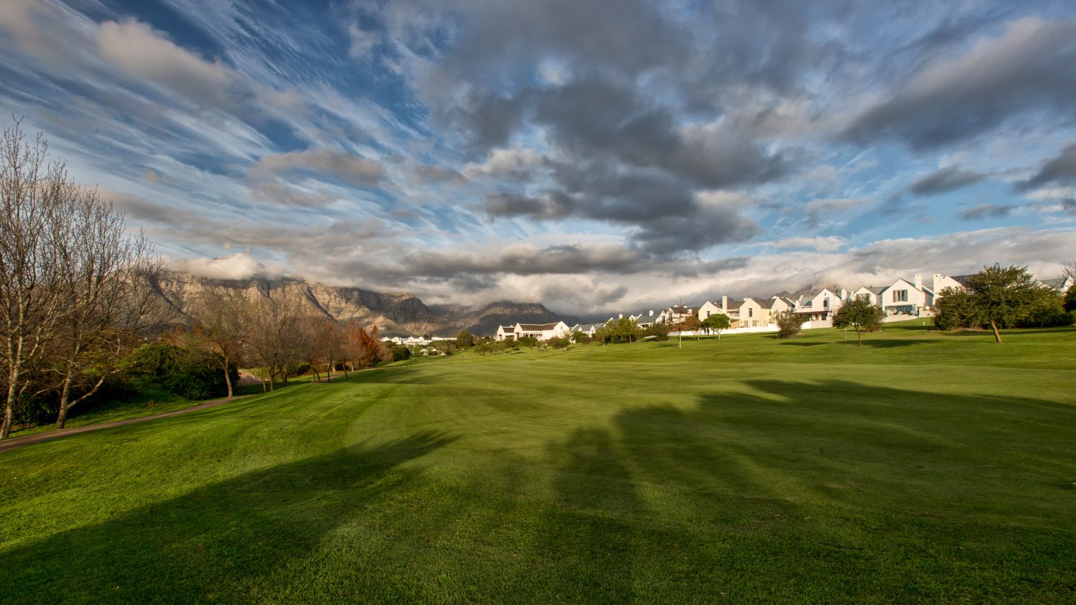 De Zalze Golf Club, Stellenbosch, Western Cape, South Africa. Golf Planet Holidays