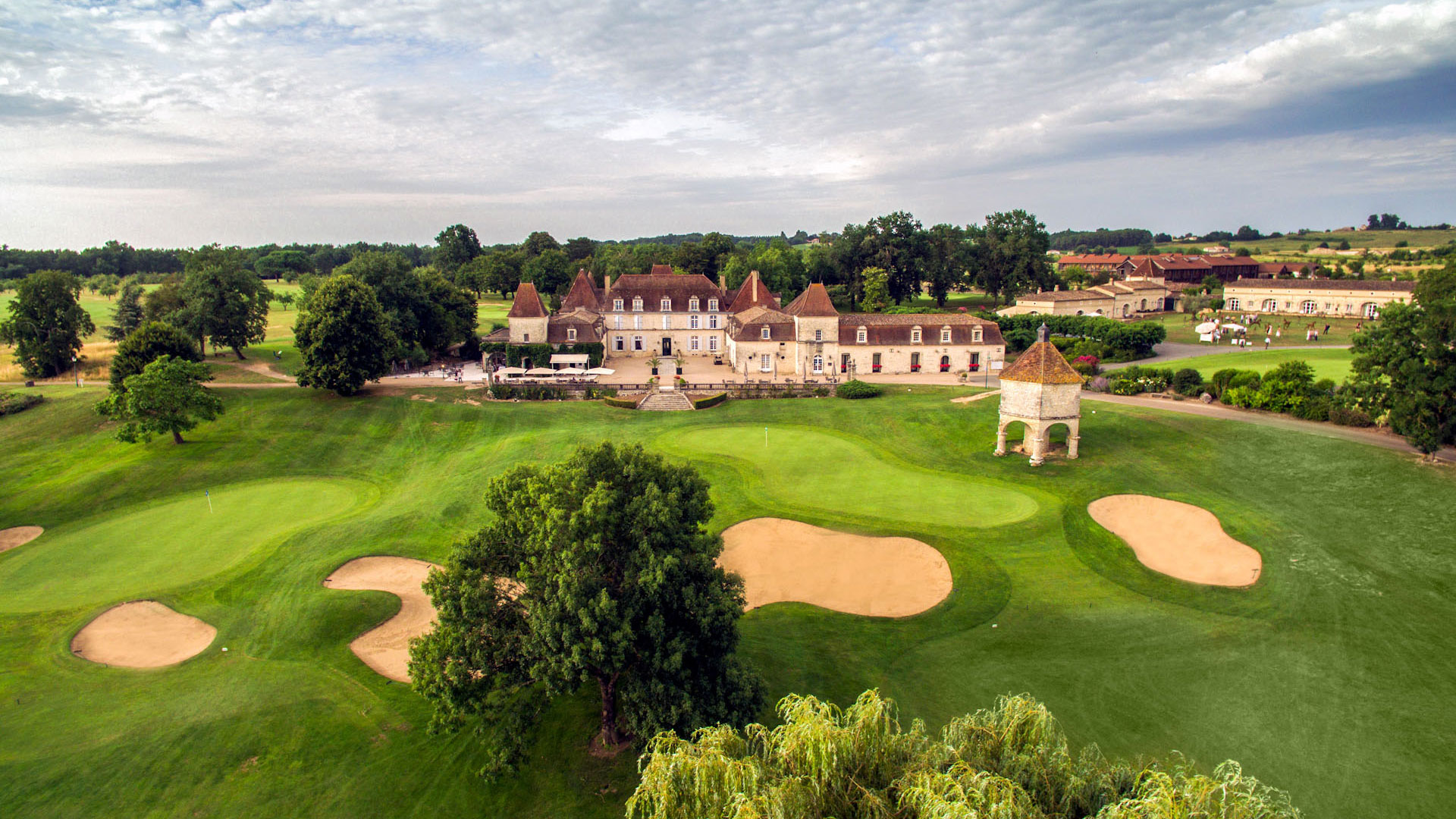 Stunning setting for Chateau des Vigiers Golf Resort, Dordogne, France