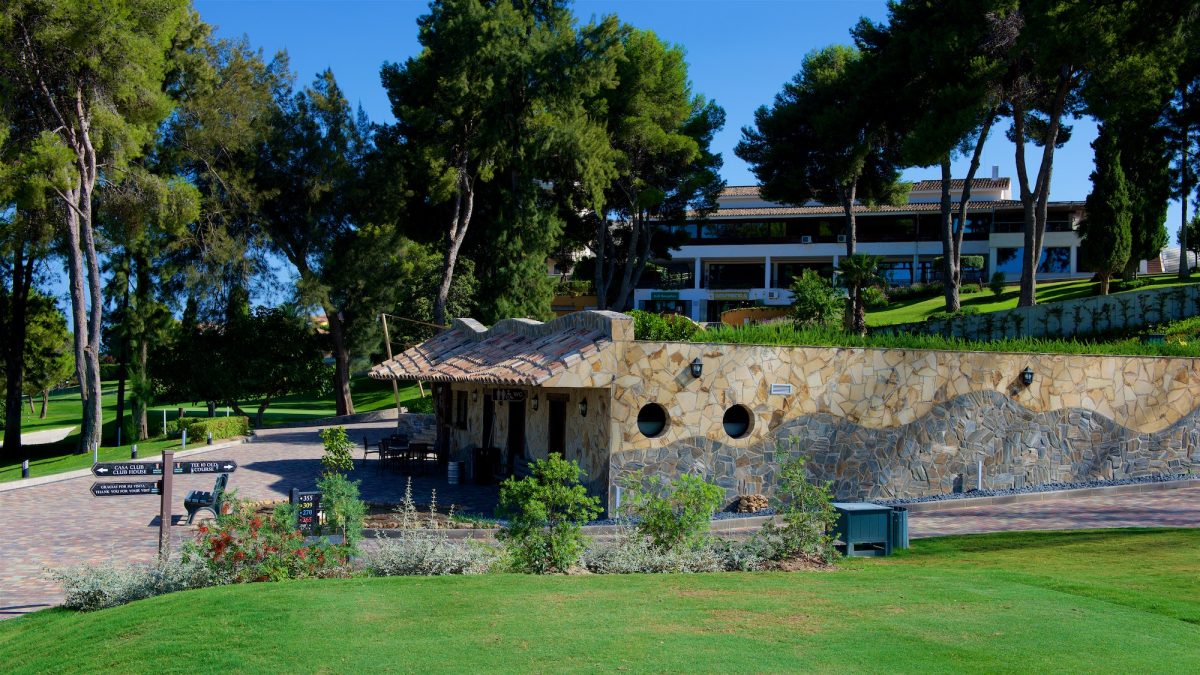 Find your way at Atalaya Golf and Country Club, Marbella, Costa del Sol, Spain. Golf Planet Holidays