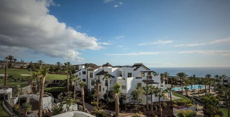 Las Terrazas de ABAMA is next door to the golf course in Tenerife