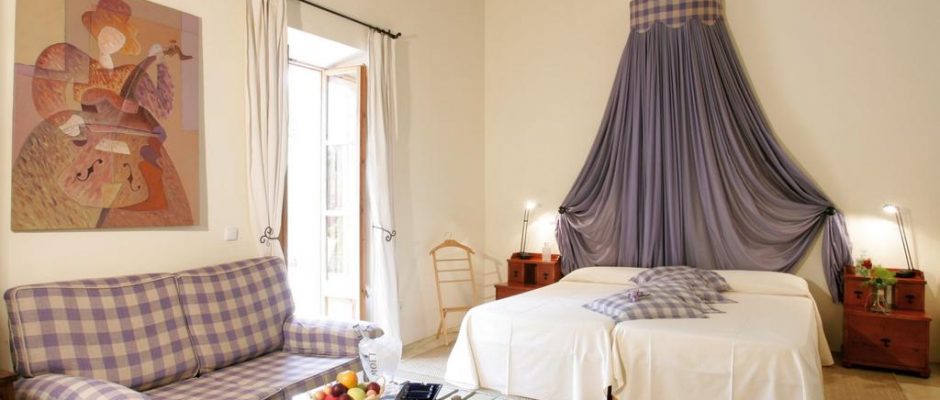 Country style chic in the bedrooms at Pula Golf Resort, Son Servera, Mallorca