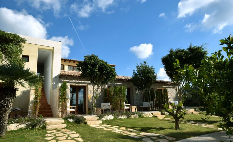 Roomy cottage accommodation at Pula Golf Resort, Son Servera, Mallorca