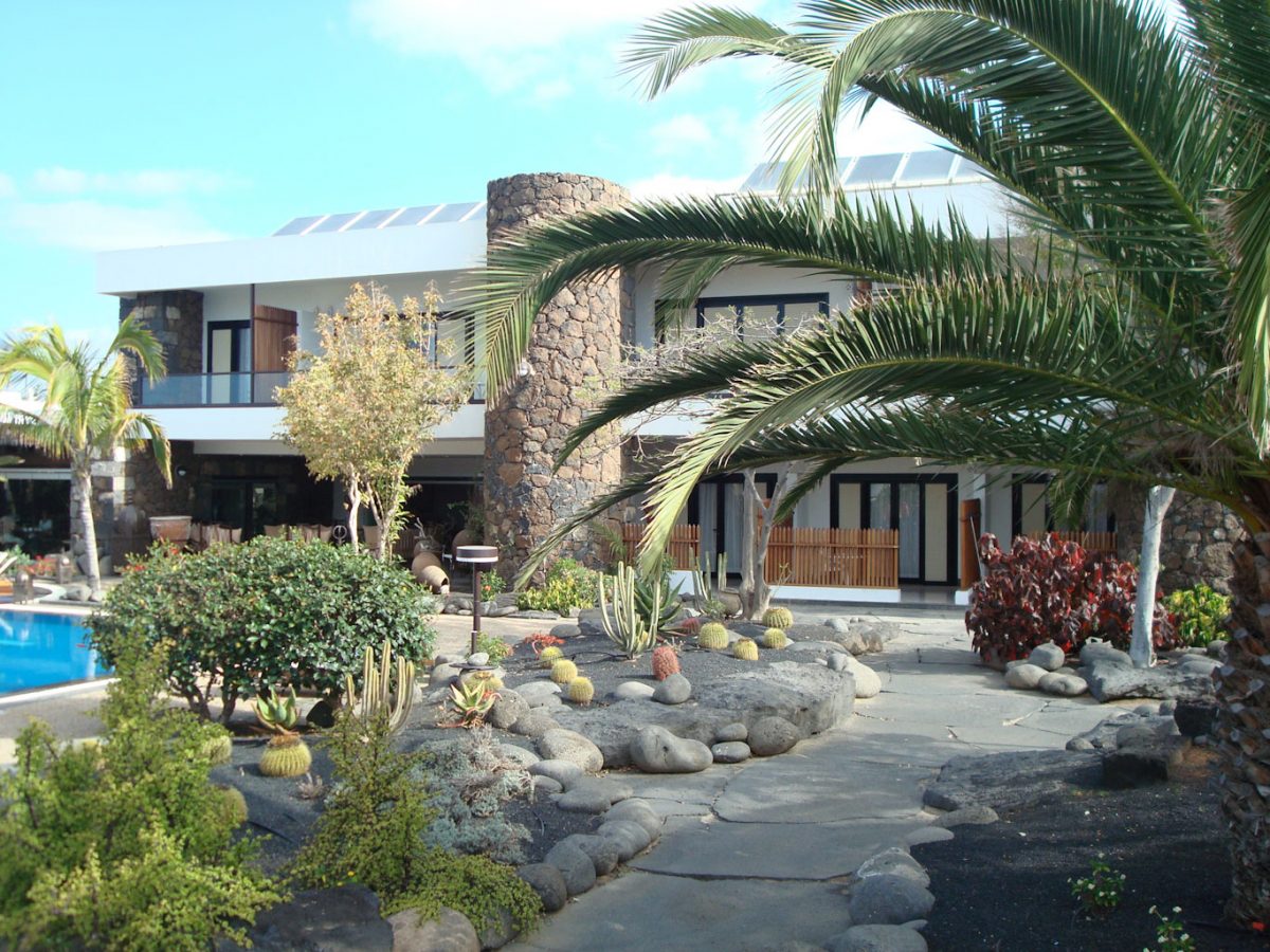 Attractive gardens at Villa Vik Lanzarote