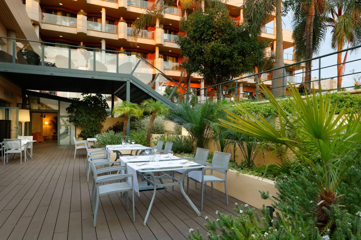 Outdoor dining at Hotel Exe Estepona, Costa del Sol, Spain