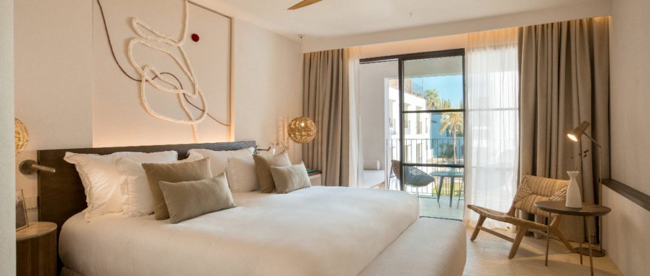 Deluxe King at La Zambra, Mijas, Costa del Sol, Spain. Golf Planet Holidays