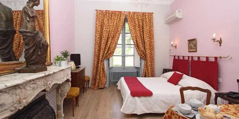 Bedroom at Chateau de Servanes, Les Baux de Provence, France. Golf Planet Holidays